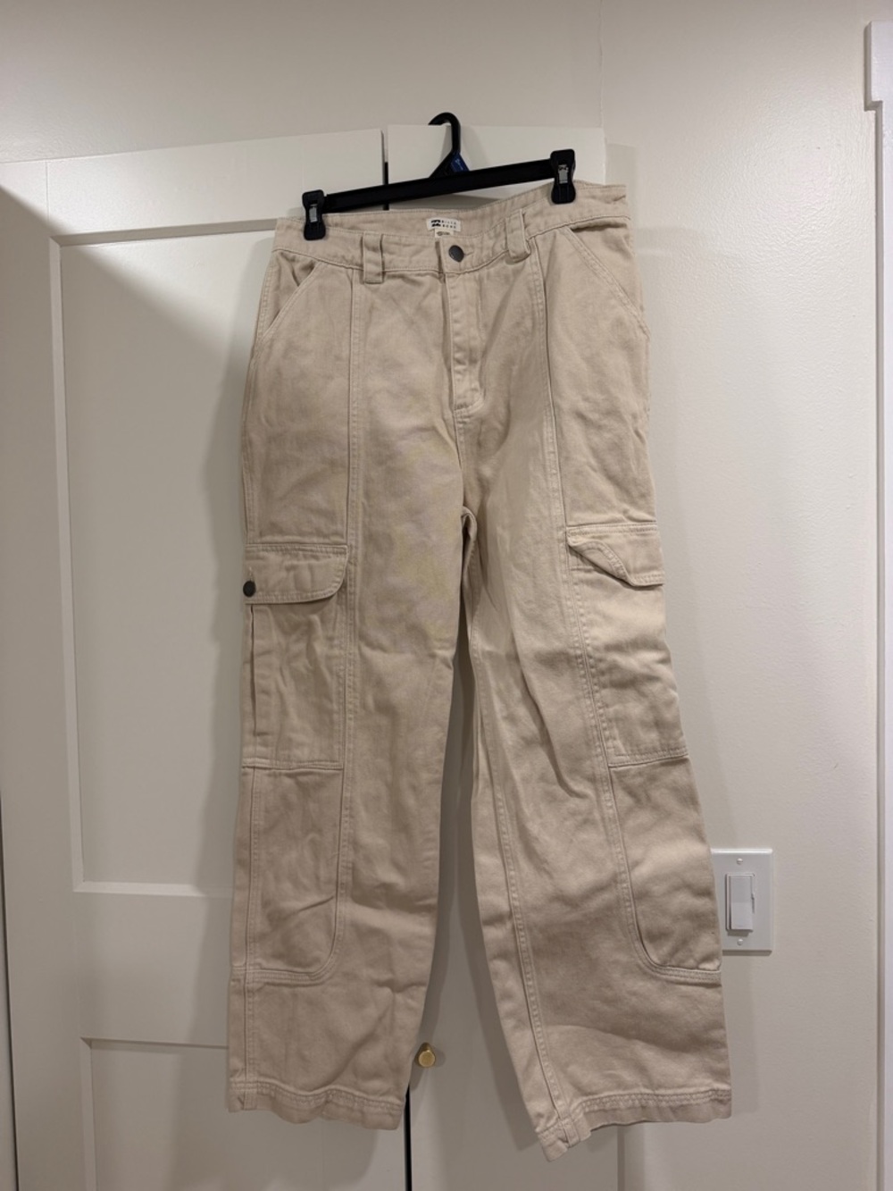 Billabong Women's Beige Cargo Pants - Light Tan Utility Style